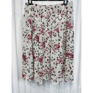 ST JOHN Sport Skirt Floral Size 6 Exellent Condition